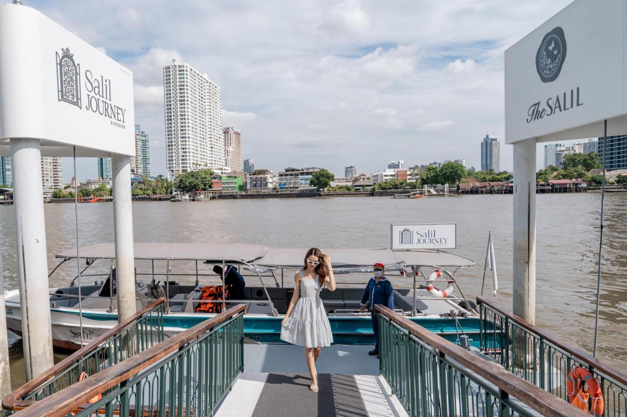 The Salil Hotel Riverside バンコク都 エクステリア 写真 The River City pier