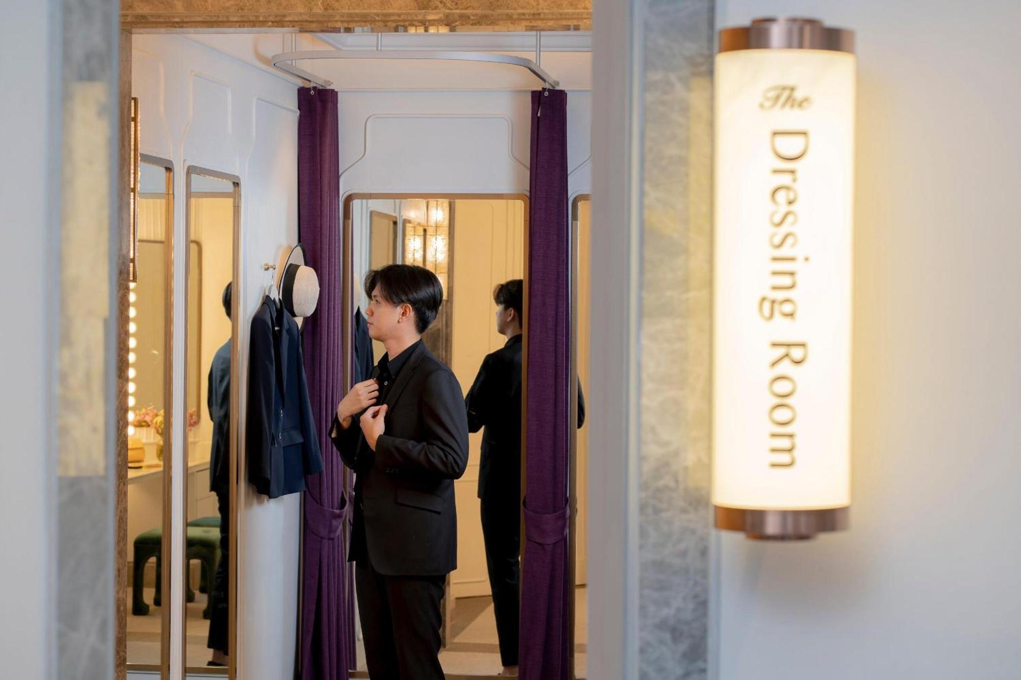 The Salil Hotel Riverside バンコク都 エクステリア 写真 A dressing room at a hotel