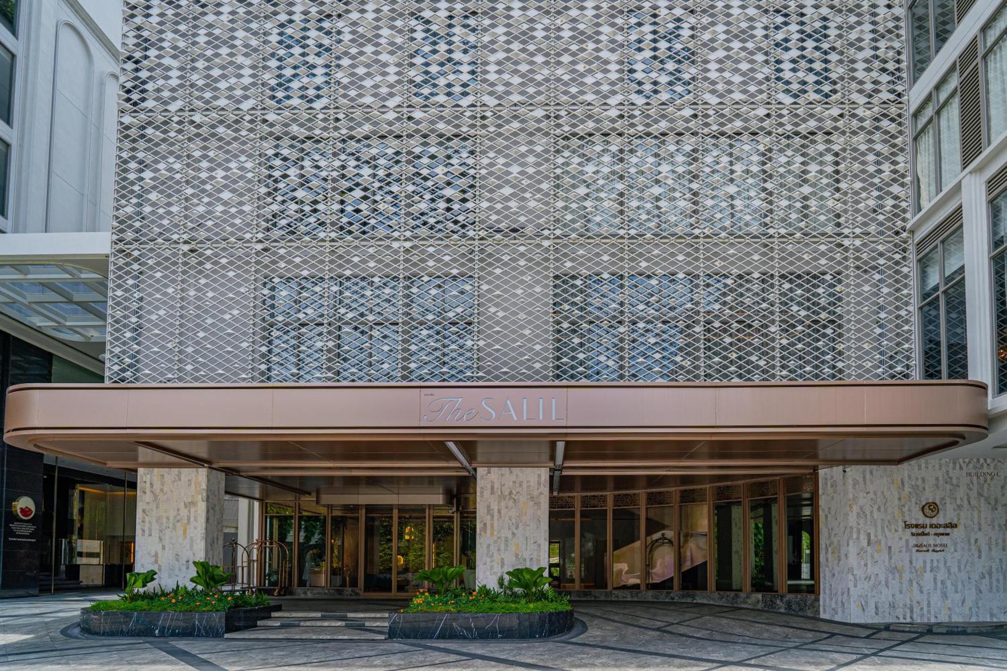 The Salil Hotel Riverside バンコク都 エクステリア 写真 Entrance of the hotel